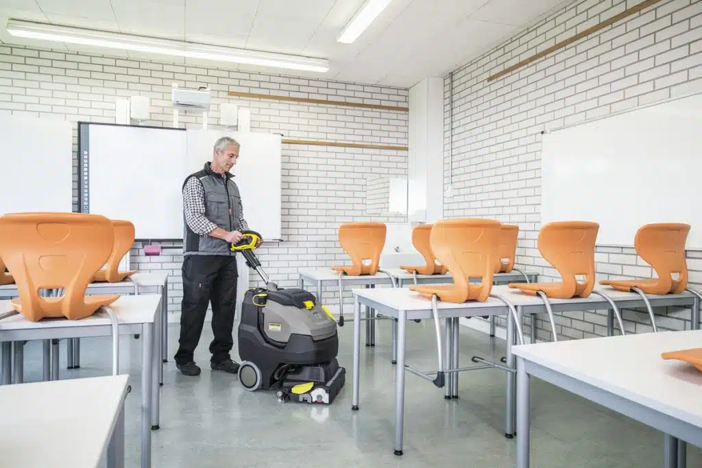 Karcher-br-45-22c-floor-scrubber-classroom-1024x683